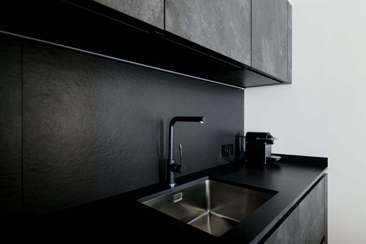 Apartamento Dome'S Charme - The House Of Travelers Como Exterior foto