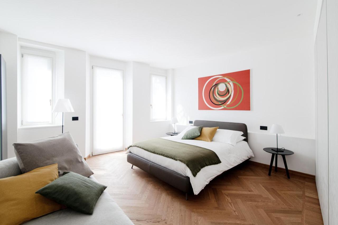 Apartamento Dome'S Charme - The House Of Travelers Como Exterior foto
