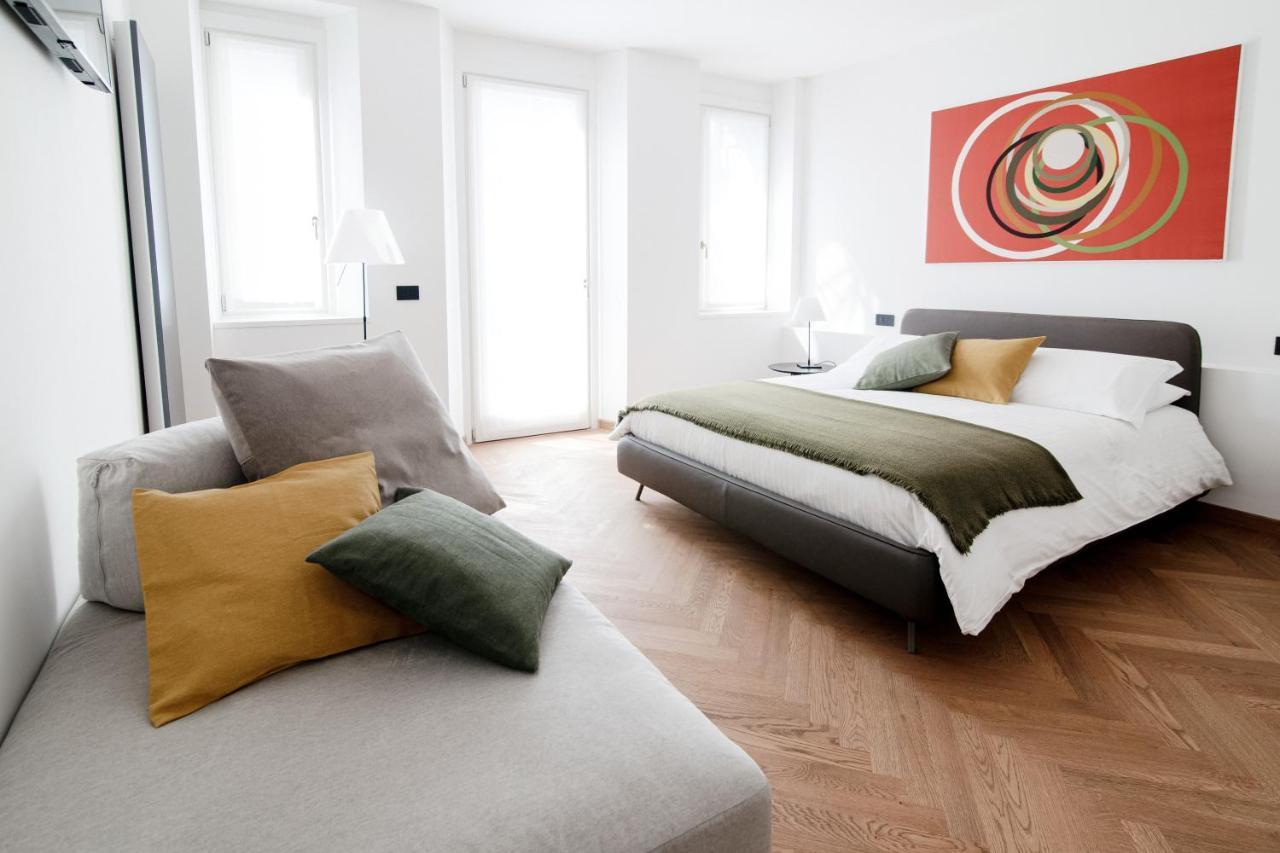 Apartamento Dome'S Charme - The House Of Travelers Como Exterior foto