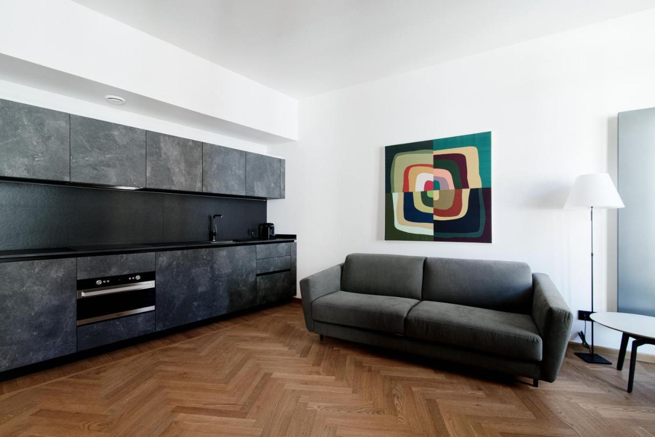 Apartamento Dome'S Charme - The House Of Travelers Como Exterior foto