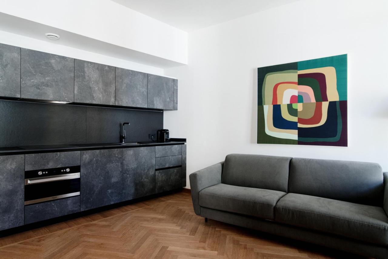 Apartamento Dome'S Charme - The House Of Travelers Como Exterior foto