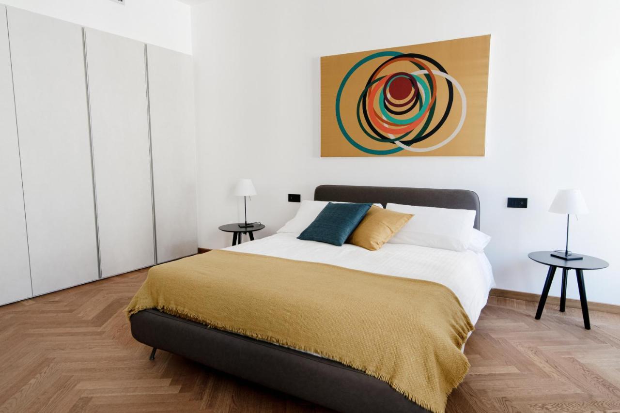 Apartamento Dome'S Charme - The House Of Travelers Como Exterior foto